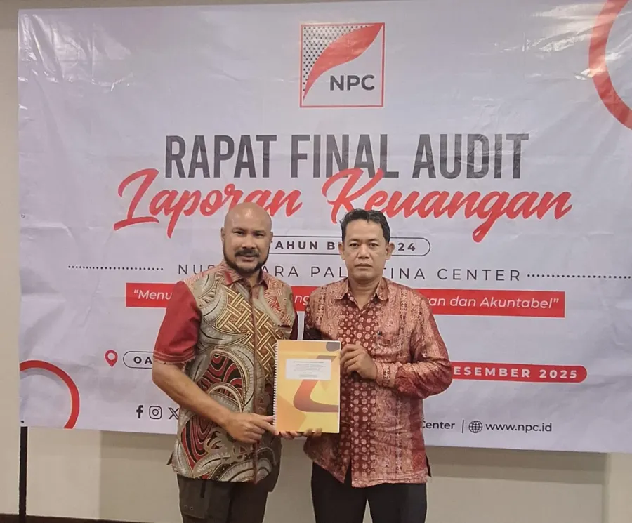 Penyerahan laporan audit keuangan NPC pada rapat final audit tahun buku 2024